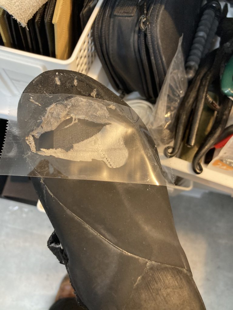 京橋　靴修理　ボルダリングシューズ